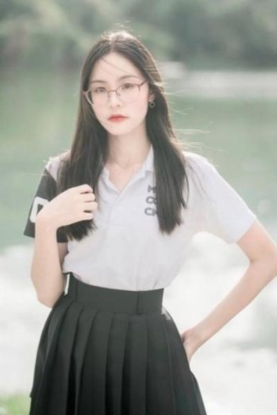 คลิปหลุด น้องต้นหลิว Vk สาวแว่นน่ารักเอากับเพื่อน