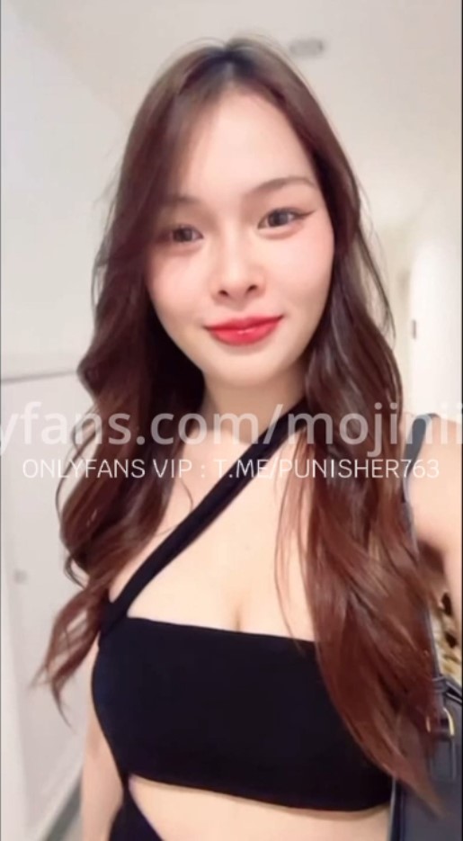 คลิปหลุด นุ่มนิ่ม Mojiniim Onlyfans เมาแล้วเงี่ยนมาก
